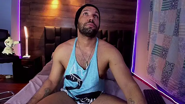 Snapshot of anthonylatynxd chatting on 01/31/25, 02:26 anthonylatynxd online show from 01/31/25, 02:26