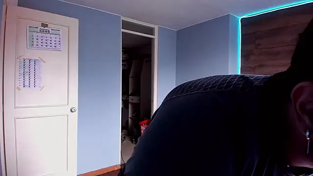 Snapshot of anthonylatynxd chatting on 02/11/25, 04:02 anthonylatynxd online show from 02/11/25, 04:02