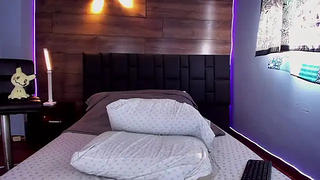 Snapshot of anthonylatynxd chatting on 02/21/25, 09:11 anthonylatynxd online show from 02/21/25, 09:11