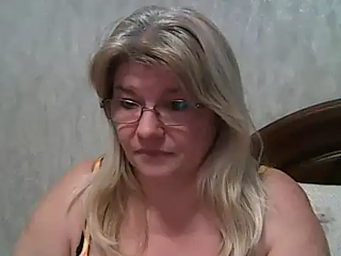 Diana 49 online show from 03/04/25, 11:19