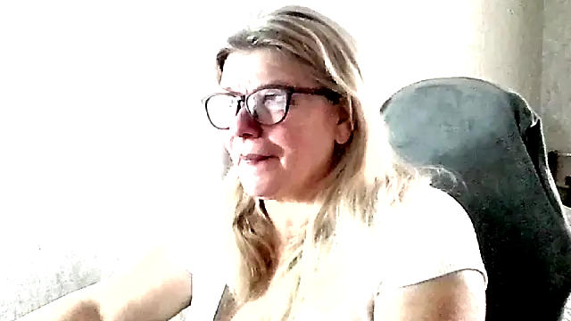 Snapshot of Diana_49 chatting on 03/19/26, 07:34 Diana 49 online show from 03/19/26, 07:34