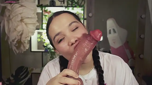 Chery Lady22 online show from 01/25/25, 11:02