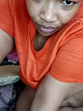 iamSunflower900 online show from 05/08/26, 02:00