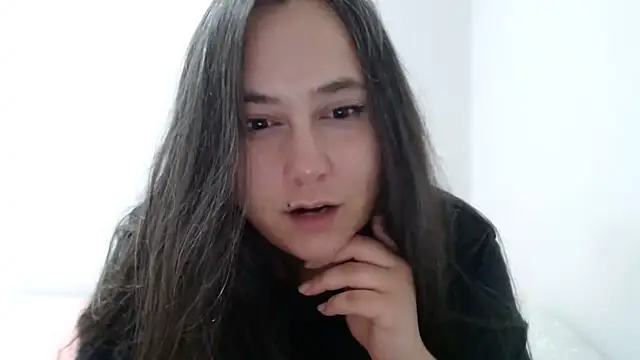 Sara94live online show from 10/01/25, 04:18