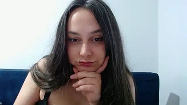 Snapshot of Sara94live chatting on 04/21/26, 03:02 Sara94live online show from 04/21/26, 03:02