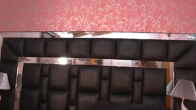 Snapshot of agatha_collins_ chatting on 03/11/25, 07:14 agatha collins online show from 03/11/25, 07:14