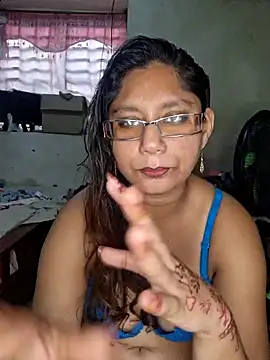 Snapshot of Sivanija_21 chatting on 02/07/25, 01:11 Sivanija 21 online show from 02/07/25, 01:11