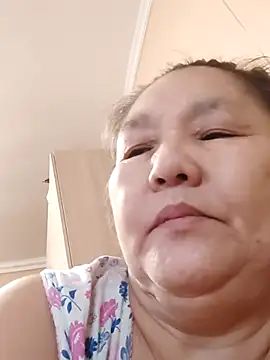 Zulfiya Bruce online show from 11/18/25, 03:01