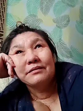 Snapshot of Zulfiya_Bruce chatting on 02/06/26, 01:14 Zulfiya Bruce online show from 02/06/26, 01:14