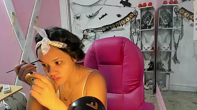 CAMILA--REY online show from 10/27/25, 09:52