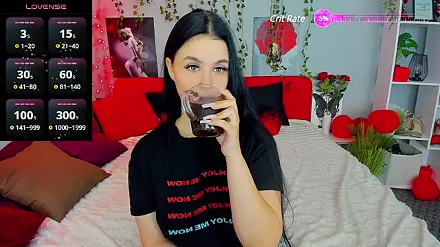 Snapshot of KeiraChoCo chatting on 03/11/25, 02:54 KeiraChoCo online show from 03/11/25, 02:54