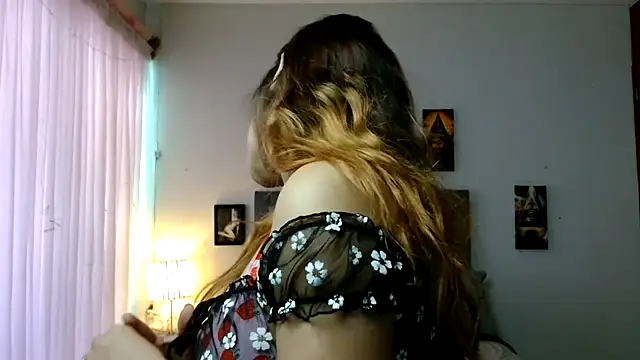 3littleschoolteens online show from 10/31/25, 09:05