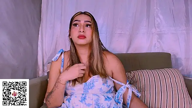 ISABELLASSMITH online show from 10/04/25, 09:40