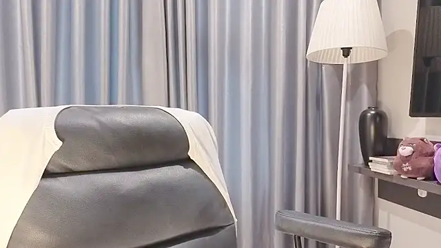 Kya Choco8 online show from 10/28/25, 07:34