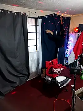 LaInsaciableIntensa online show from 11/09/25, 10:19