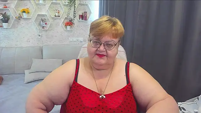 Snapshot of _big_love_ chatting on 04/14/26, 08:09 big love online show from 04/14/26, 08:09