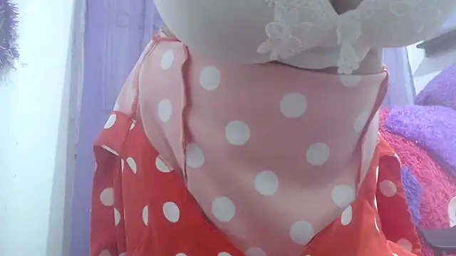 Snapshot of heyline_milf chatting on 11/04/25, 10:09 heyline milf online show from 11/04/25, 10:09