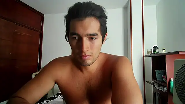 Snapshot of lechero226 chatting on 02/21/26, 02:40 lechero226 online show from 02/21/26, 02:40