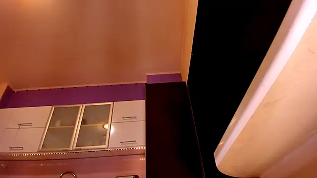 Snapshot of purpleariellx chatting on 12/21/24, 01:32 purpleariellx online show from 12/21/24, 01:32