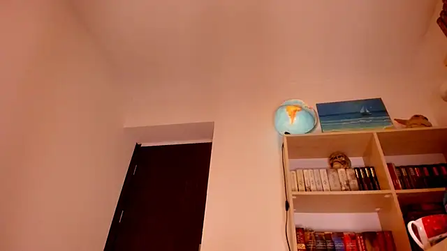 Snapshot of purpleariellx chatting on 10/11/25, 01:16 purpleariellx online show from 10/11/25, 01:16