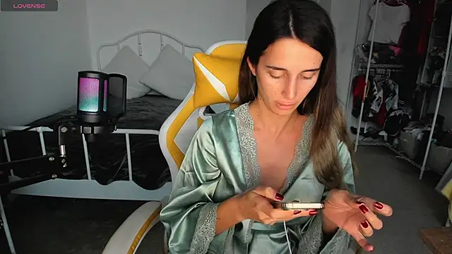 Snapshot of sweetbuttocks1 chatting on 01/13/25, 10:56 sweetbuttocks1 online show from 01/13/25, 10:56