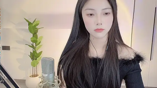 HaagenDazs  online show from 02/23/25, 01:10