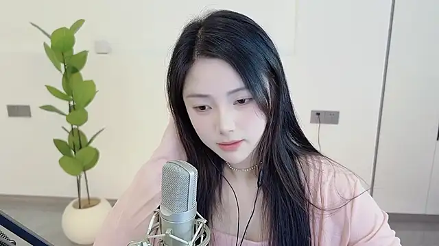 HaagenDazs  online show from 03/09/25, 01:04