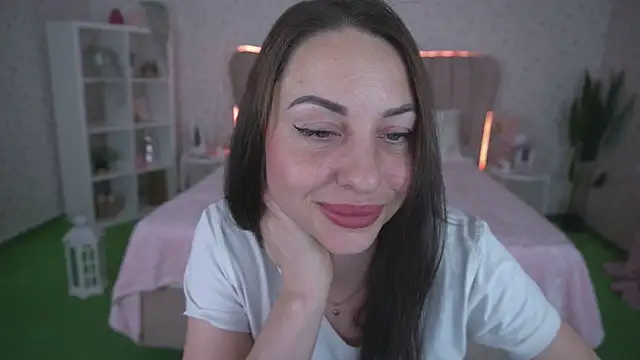 Snapshot of KristiiMax chatting on 04/21/26, 04:56 KristiiMax online show from 04/21/26, 04:56
