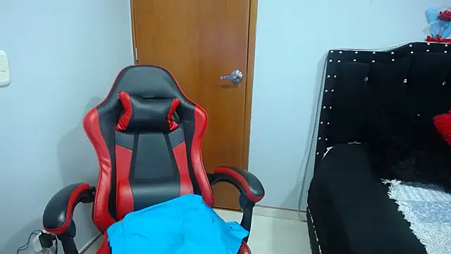 Ursulawhite69 online show from 02/04/26, 11:09