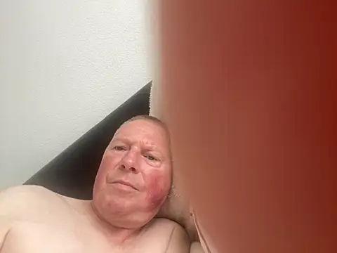 boilinghot123 online show from 09/21/25, 07:43