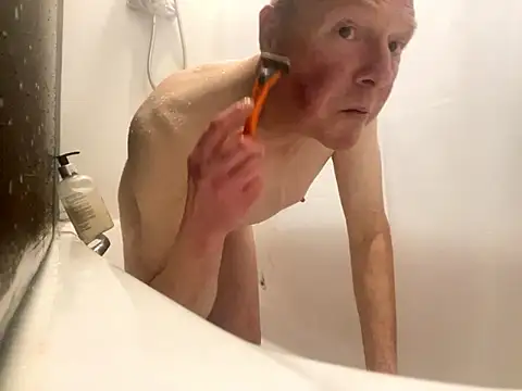 boilinghot123 online show from 10/03/25, 03:42