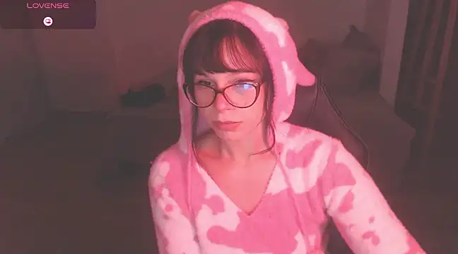 Snapshot of modjo_ chatting on 01/21/25, 02:33 modjo online show from 01/21/25, 02:33