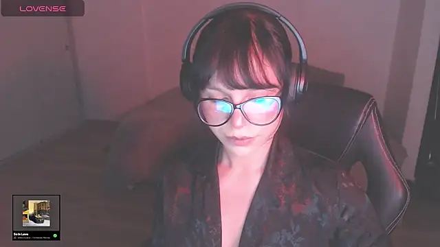 Snapshot of modjo_ chatting on 11/09/25, 01:59 modjo online show from 11/09/25, 01:59