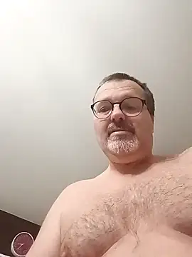 Snapshot of mike9473 chatting on 12/03/25, 07:38 mike9473 online show from 12/03/25, 07:38