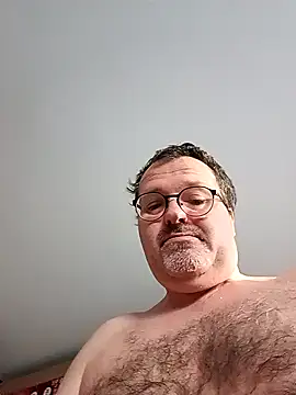 Snapshot of mike9473 chatting on 03/17/26, 06:39 mike9473 online show from 03/17/26, 06:39