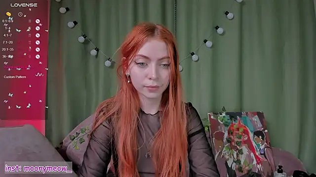 Snapshot of lika_lil chatting on 12/28/24, 10:14 lika lil online show from 12/28/24, 10:14