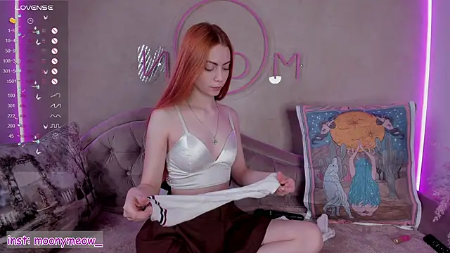 Snapshot of lika_lil chatting on 03/03/25, 02:04 lika lil online show from 03/03/25, 02:04