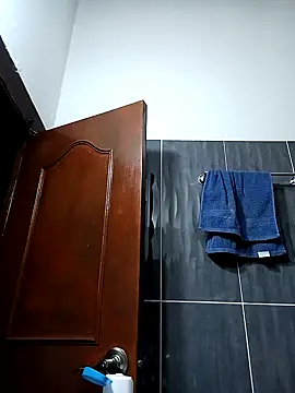 Snapshot of LunaZambrano chatting on 02/03/25, 02:25 LunaZambrano online show from 02/03/25, 02:25