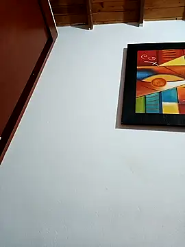 Snapshot of LunaZambrano chatting on 02/04/25, 12:51 LunaZambrano online show from 02/04/25, 12:51