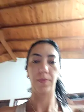 Snapshot of LunaZambrano chatting on 02/06/25, 02:58 LunaZambrano online show from 02/06/25, 02:58