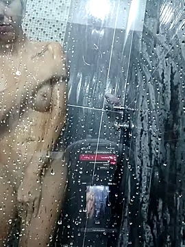 Snapshot of LunaZambrano chatting on 02/07/25, 05:51 LunaZambrano online show from 02/07/25, 05:51