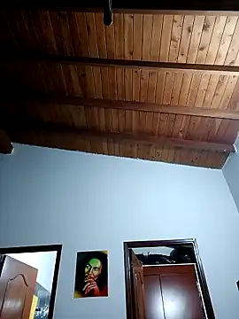 Snapshot of LunaZambrano chatting on 02/22/25, 02:17 LunaZambrano online show from 02/22/25, 02:17