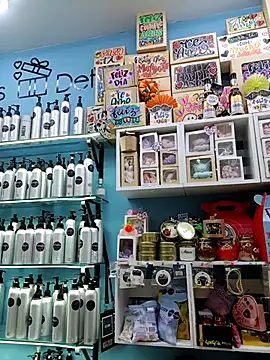 Snapshot of LunaZambrano chatting on 10/02/25, 05:42 LunaZambrano online show from 10/02/25, 05:42