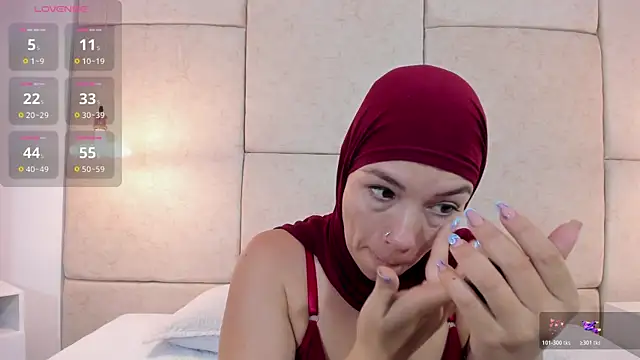 aisha vs online show from 02/11/26, 12:32