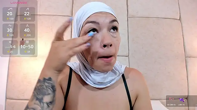 aisha vs online show from 02/27/26, 12:05