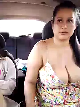 Snapshot of keilymadam chatting on 12/04/24, 04:27 keilymadam online show from 12/04/24, 04:27