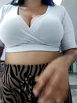 Snapshot of keilymadam chatting on 12/09/24, 07:29 keilymadam online show from 12/09/24, 07:29