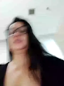 Snapshot of keilymadam chatting on 01/17/25, 03:11 keilymadam online show from 01/17/25, 03:11