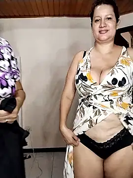 Snapshot of keilymadam chatting on 09/10/25, 12:27 keilymadam online show from 09/10/25, 12:27