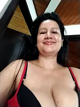 Snapshot of keilymadam chatting on 09/29/25, 12:43 keilymadam online show from 09/29/25, 12:43